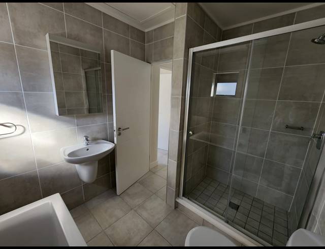 1 BEDROOM APARTMENT TO LET IN GREENBAY ECO ESTATE